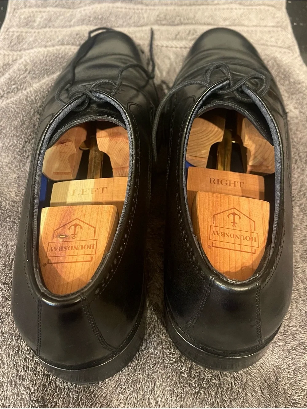 Johnston & Murphy sleek black